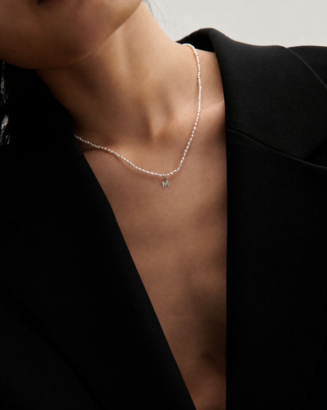 Pearly letter necklace - Sølv